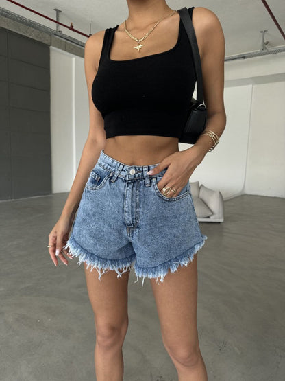 Minimalistic denim short jeans